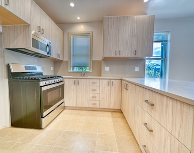 31-90 33rd Street - Photo Thumbnail 1