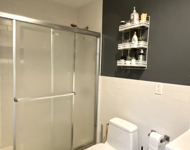 324 Melrose St - Photo Thumbnail 19