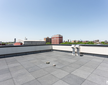 585 Knickerbocker Ave - Photo Thumbnail 19