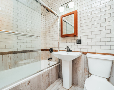  208 Starr St - Photo Thumbnail 5