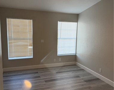 6041 Hafen Ranch Road - Photo Thumbnail 5
