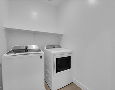600 N Carriage Hill Drive - Photo Thumbnail 35