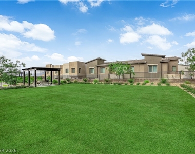 600 N Carriage Hill Drive - Photo Thumbnail 45