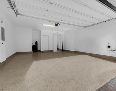 600 N Carriage Hill Drive - Photo Thumbnail 43