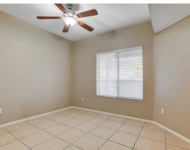 1310 Red Gable Lane - Photo Thumbnail 9
