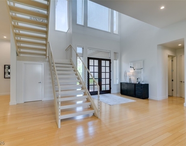 483 Toucan Ridge Court - Photo Thumbnail 4
