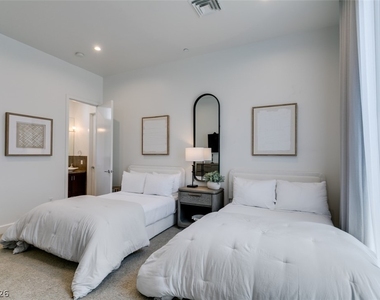 483 Toucan Ridge Court - Photo Thumbnail 35