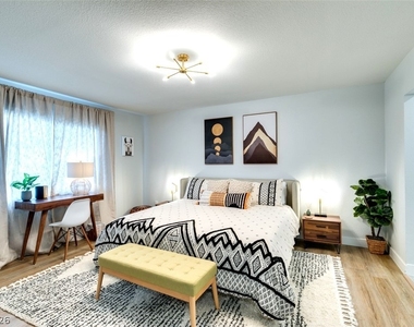 2000 Springview Drive - Photo Thumbnail 9