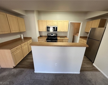 8250 N Grand Canyon Drive - Photo Thumbnail 9
