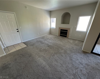8250 N Grand Canyon Drive - Photo Thumbnail 5