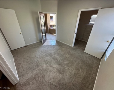 8250 N Grand Canyon Drive - Photo Thumbnail 14