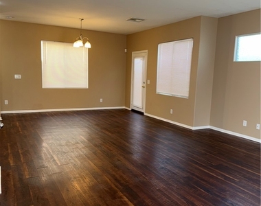 10519 Allegrini Drive - Photo Thumbnail 2