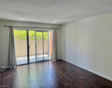 650 Oakmont Avenue - Photo Thumbnail 2
