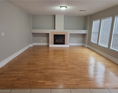 3149 Hartley Cove Avenue - Photo Thumbnail 2