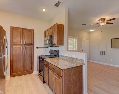 1310 Red Gable Lane - Photo Thumbnail 7