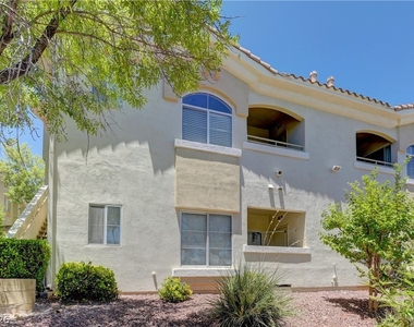 1310 Red Gable Lane - Photo Thumbnail 3