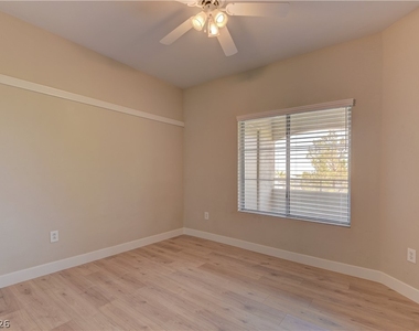 1310 Red Gable Lane - Photo Thumbnail 16