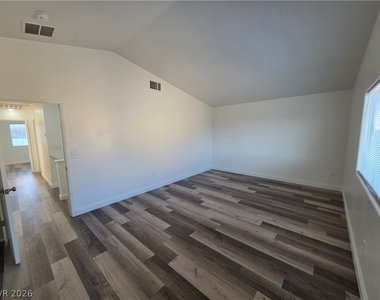 4355 Holden Street - Photo Thumbnail 15