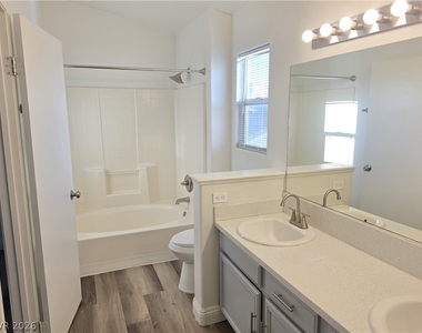 4355 Holden Street - Photo Thumbnail 14