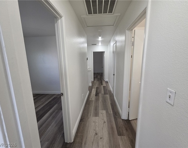4355 Holden Street - Photo Thumbnail 24