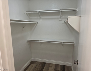 4355 Holden Street - Photo Thumbnail 13