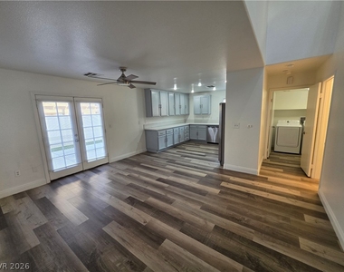 4355 Holden Street - Photo Thumbnail 3