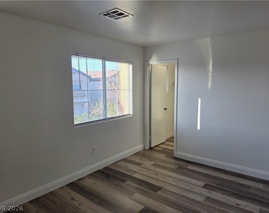 4355 Holden Street - Photo Thumbnail 19