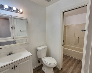 4456 Buena Vista Drive - Photo Thumbnail 11