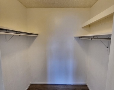 4456 Buena Vista Drive - Photo Thumbnail 10