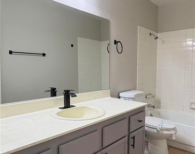 4325 Newcastle Road - Photo Thumbnail 11