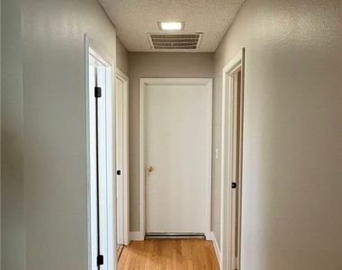 4325 Newcastle Road - Photo Thumbnail 9