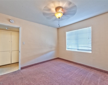 220 N 10th Street - Photo Thumbnail 10