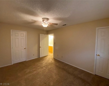 101 Luna Way - Photo Thumbnail 16