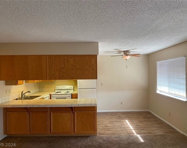 101 Luna Way - Photo Thumbnail 6
