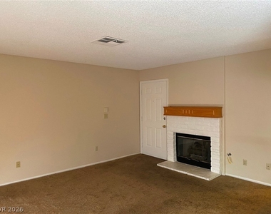 101 Luna Way - Photo Thumbnail 4