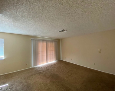 101 Luna Way - Photo Thumbnail 3