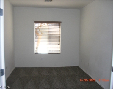 2160 Burris Hill Drive - Photo Thumbnail 10
