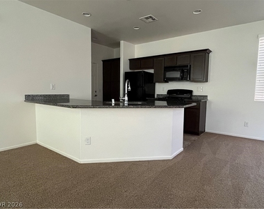 6202 Yankee Spring Street - Photo Thumbnail 3
