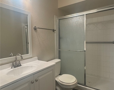 2750 S Durango Drive - Photo Thumbnail 16