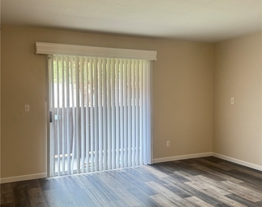2750 S Durango Drive - Photo Thumbnail 3