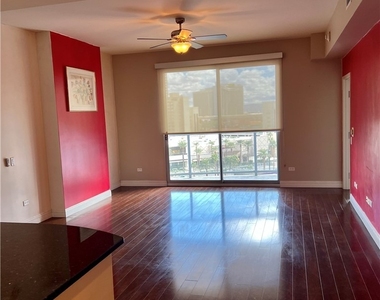 200 W Sahara Avenue - Photo Thumbnail 3