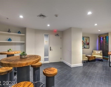 200 W Sahara Avenue - Photo Thumbnail 22