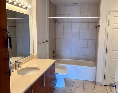 200 W Sahara Avenue - Photo Thumbnail 6
