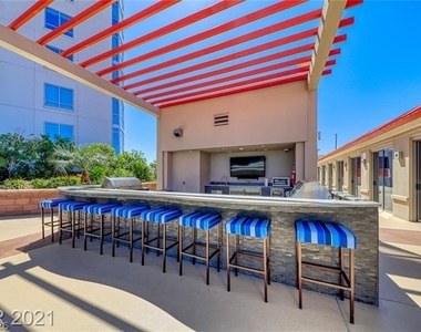 200 W Sahara Avenue - Photo Thumbnail 15