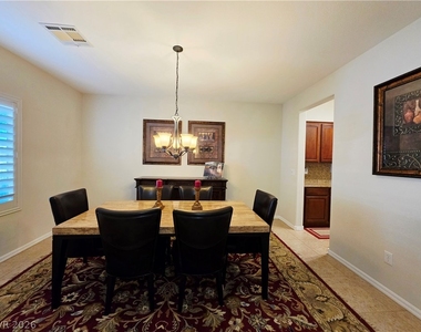 2312 Perrysburg Drive - Photo Thumbnail 6