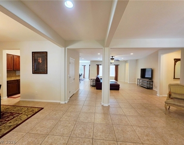 2312 Perrysburg Drive - Photo Thumbnail 8