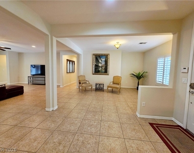2312 Perrysburg Drive - Photo Thumbnail 4