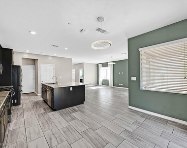 1106 Langston Ranch Avenue - Photo Thumbnail 9