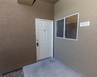 8070 W Russell Road - Photo Thumbnail 2
