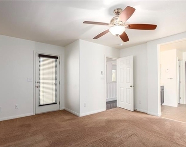 8331 Embry Hills Street - Photo Thumbnail 16